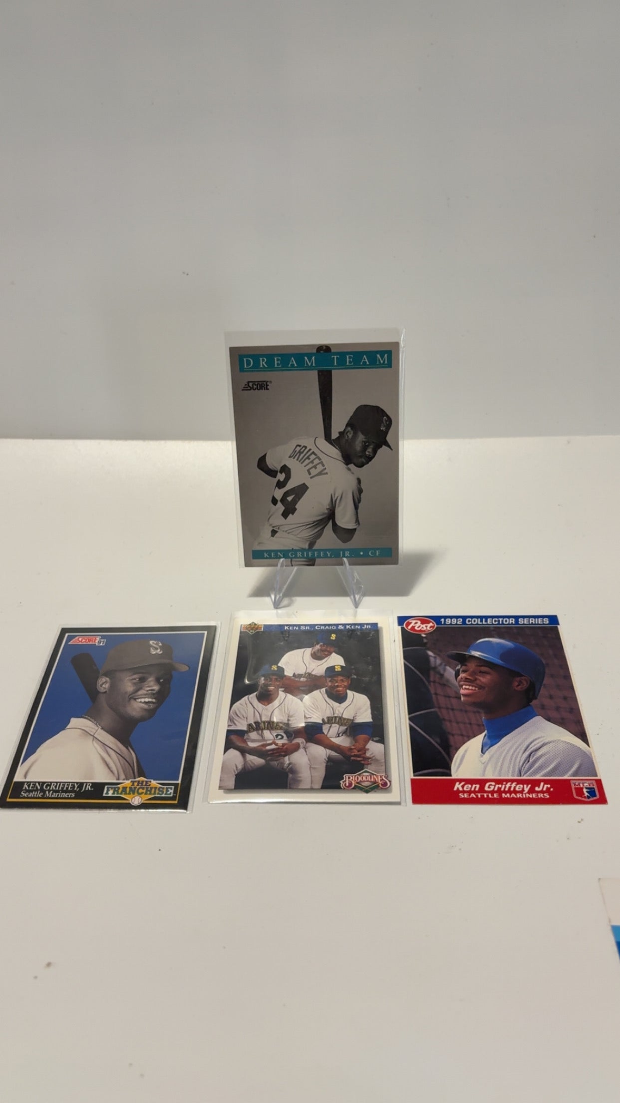 Ken Griffey Jr. 1990’s 4 card lot