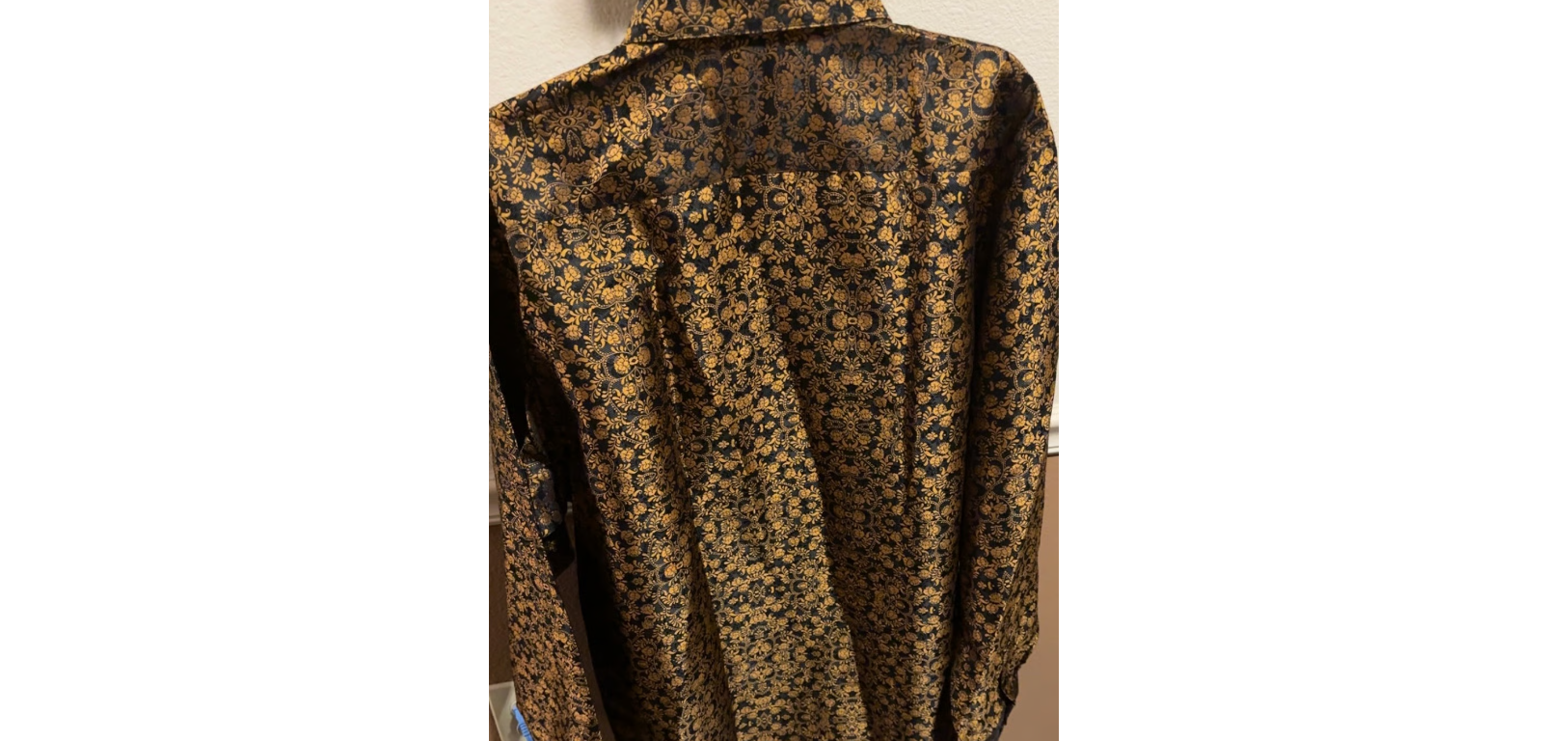 Barry Wang Silky Floral Men’s Long Sleeve Shirt