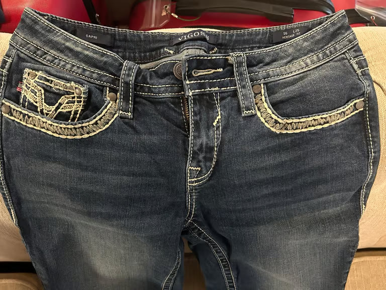 Vigoss women’s jeans size 6 Capri Pre-owned