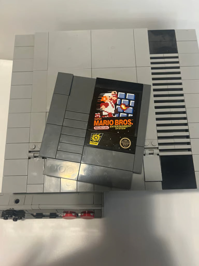 LEGO 71374 Super Mario Nintendo Entertainment System™ - & LEGO 30385