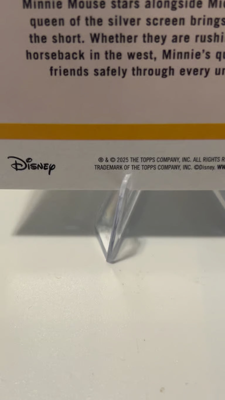 2025 Topps Disneyland 70th Minnie Mouse TOPPS DISNEYLAND Refractor rare auto